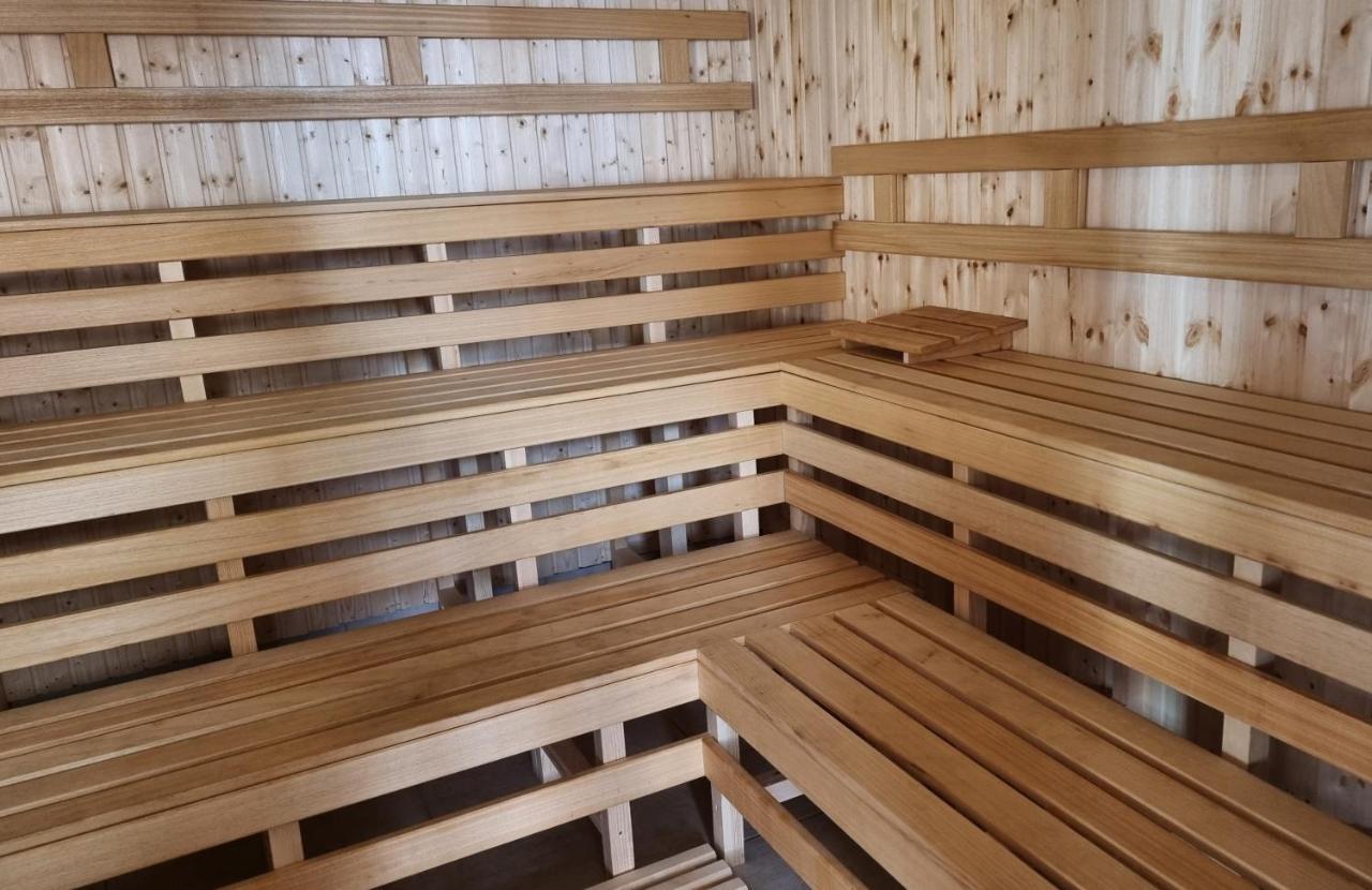 Relax Wellness Apartman Hajduszoboszlo Leilighet Eksteriør bilde